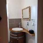 Maison 120 M2, Piscine Chauffee, En Bordure De Foret *