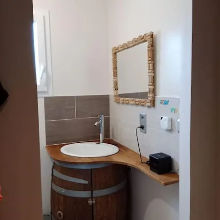 Maison 120 M2, Piscine Chauffee, En Bordure De Foret *