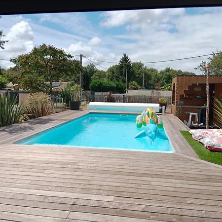 Maison 120 M2, Piscine Chauffee, En Bordure De Foret